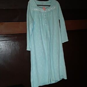 Croft &Barrow Medium Blue With white Polka Dots Long Sleeve Fleece Nightgown
